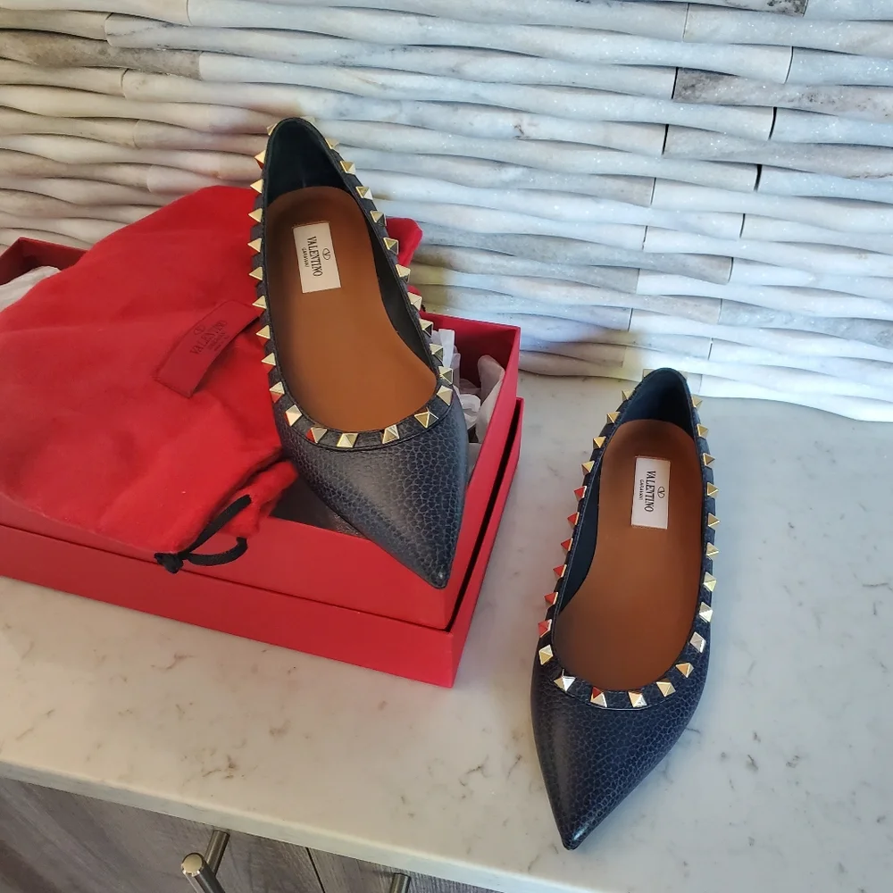 NWT Valentino Rockstud Flats - Picture 4 of 5